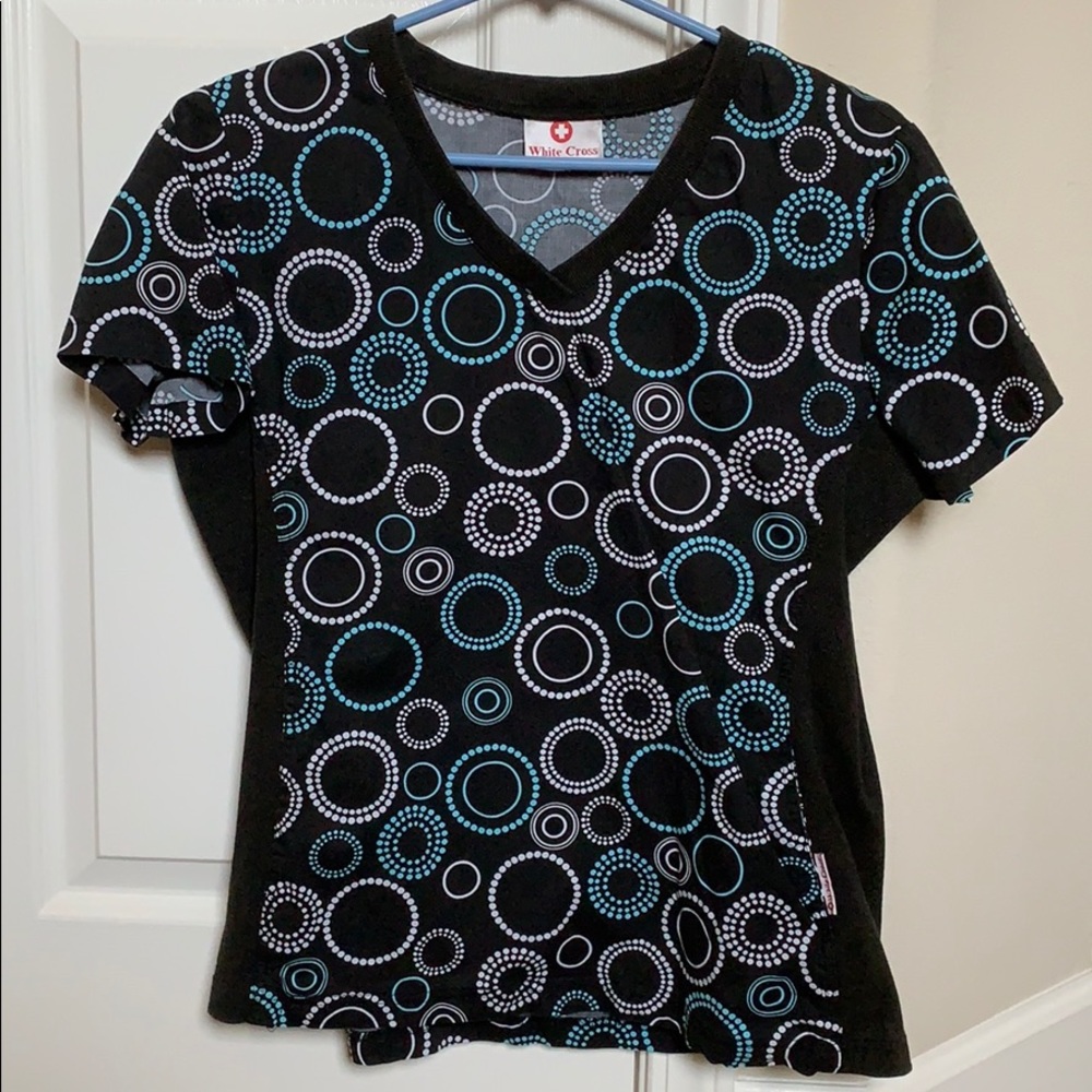 Uniform top